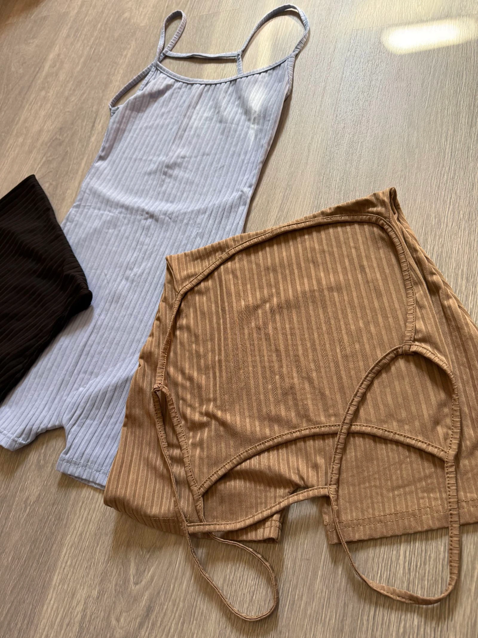 Pack / Kort mono van côtelé (beschikbaar in verschillende kleuren) – photo 2